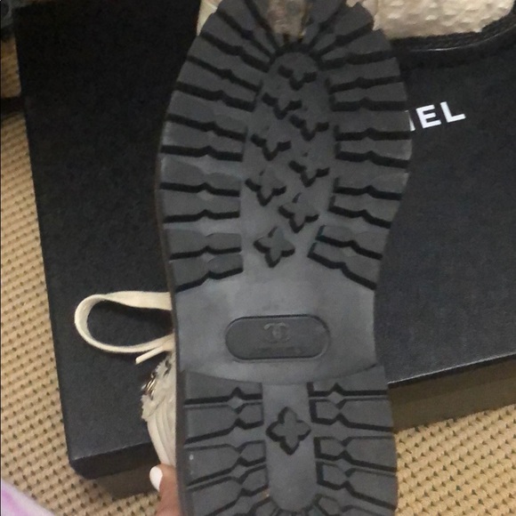 Chanel boots - Picture 3 of 7